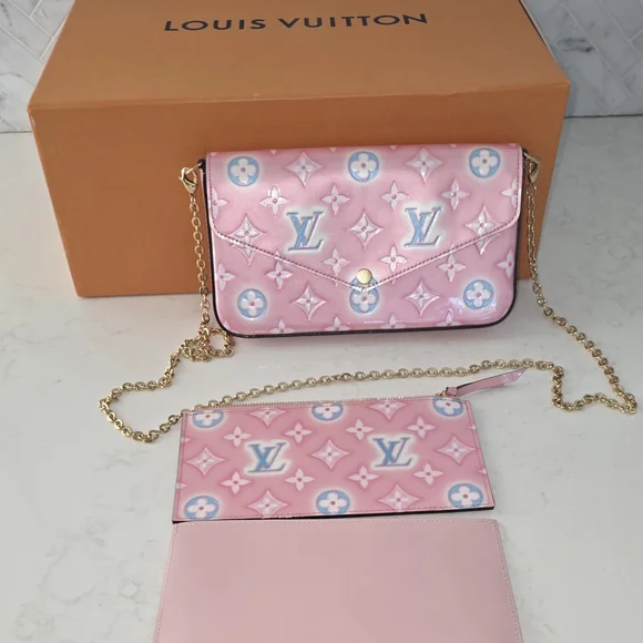 Louis Vuitton Felicie Pochette Valentines Edition New - Picture 4 of 16